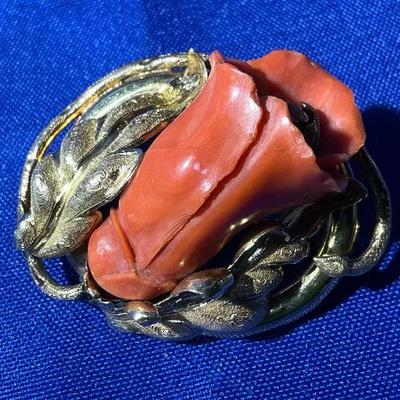 14k Gold & Flower Vintage Brooch