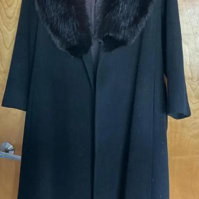 Ladies Wool Trench Coat Size 7/8 With Mink Collar 
