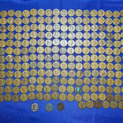 Collection Of Lincoln Wheat Cents Pennies 