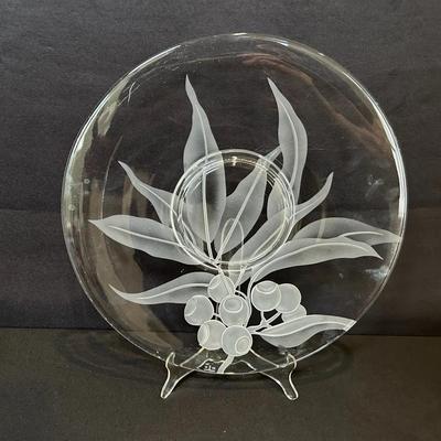 Dorothy Thorpe Platter