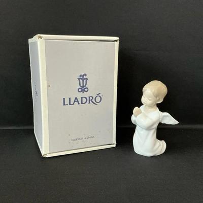 Lladro Angel Praying