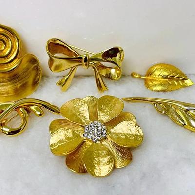 “Premier Design” and More Vintage Brooches