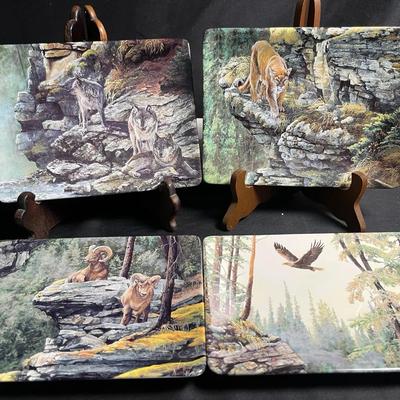 Limited-Edition Collectors Plates "Cliff Dwellers” (Set of 4 with Display Rail) 