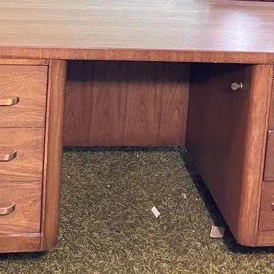 MCM Wooden Stow & Davis Executive Desk 