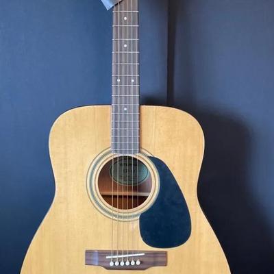 Yamaha Eterna Guitar New In Box