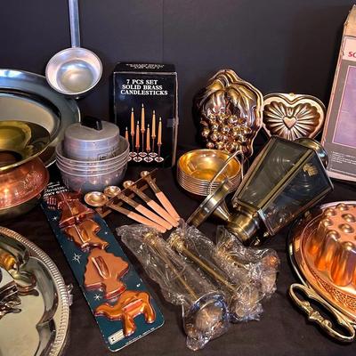 Vintage Brass Finish Measuring Spoons, Solid Brass Lanterns, & More Brass Items 