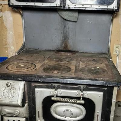 Antique Wood Burning Cook Stove