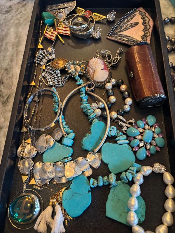 Sale Photo Thumbnail #362