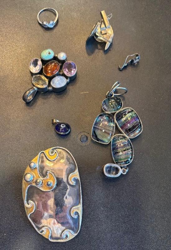 Sale Photo Thumbnail #365