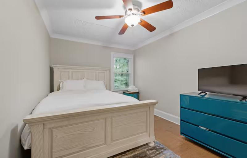 Sale Photo Thumbnail #7