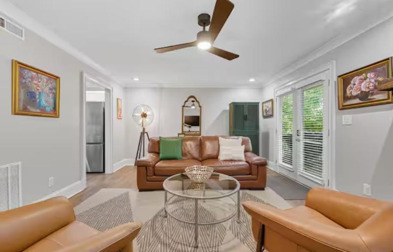 Sale Photo Thumbnail #4