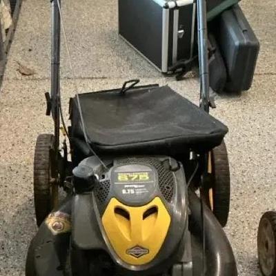 Brute 22 Inch Self Propelled Lawn Mower