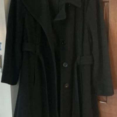6 Women’s Coats + Jackets