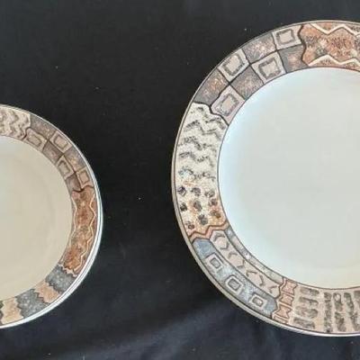 4 Piece Set of Bowls + Plates (1st Set of 2)