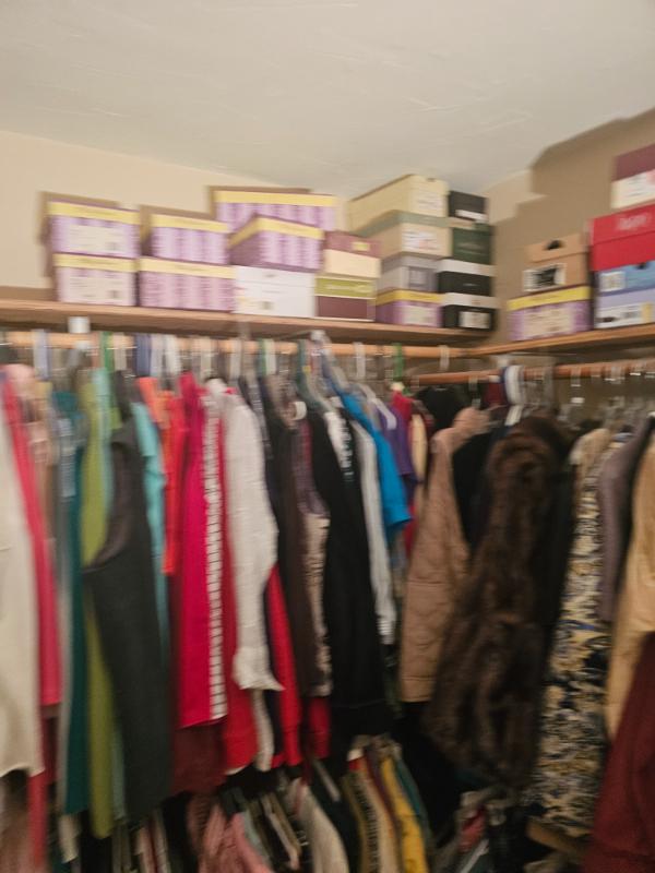 Sale Photo Thumbnail #104