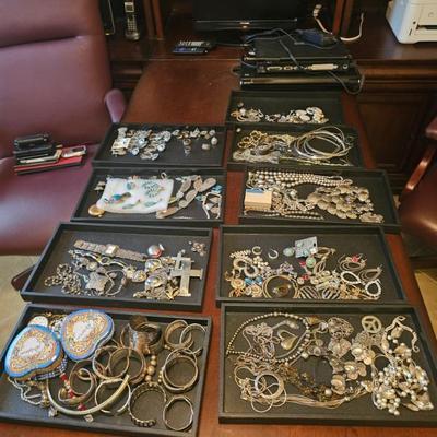 Sale Photo Thumbnail #69