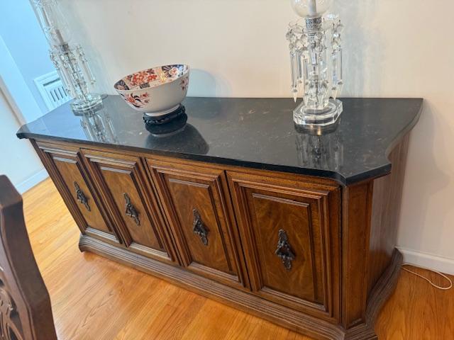 Sale Photo Thumbnail #43