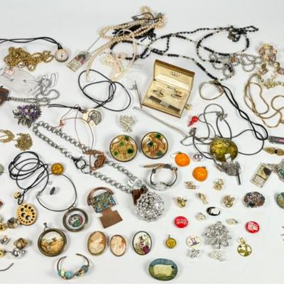 Sale Photo Thumbnail #407