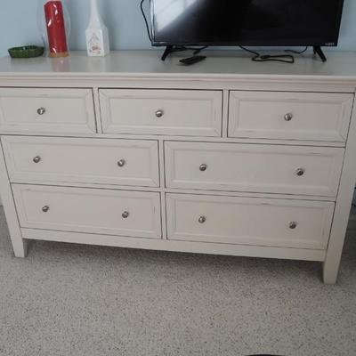 Sale Photo Thumbnail #76