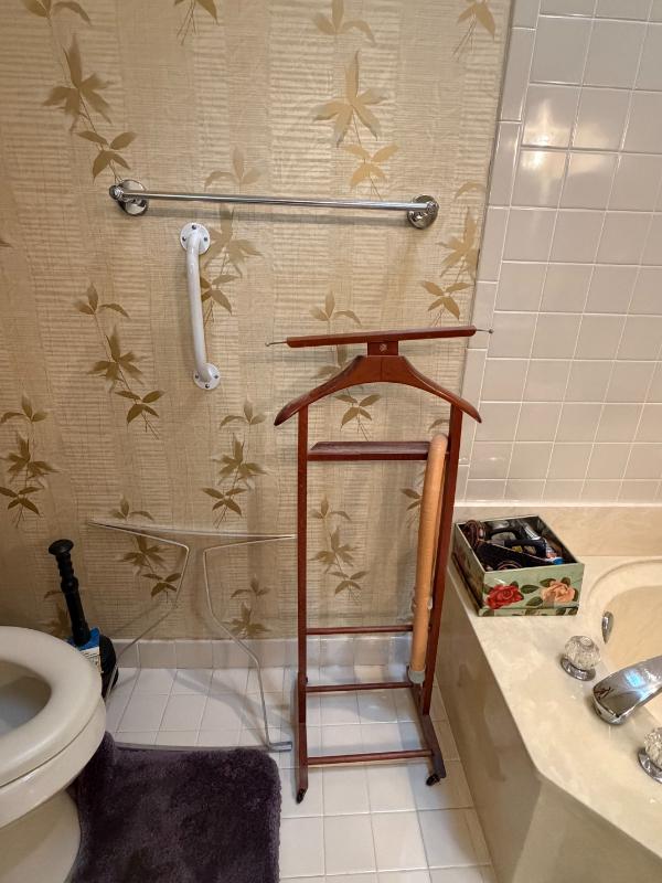 Sale Photo Thumbnail #10