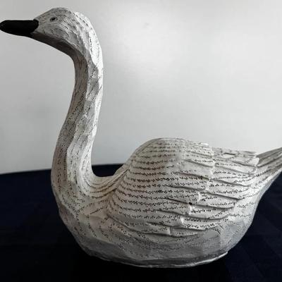 Hand-Carved White Swan Sculpture – Rustic Farmhouse / Coastal Decor