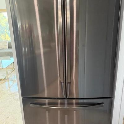 Samsung Stainless French Door Refrigerator w/ Bottom Freezer – Model RF28T5021SG