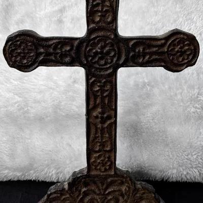 Antique-Style Cast Iron Standing Cross on Stone Base – Ornate Floral Design 