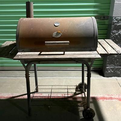 Large Outdoor Charcoal Barrel Smoker Grill – Wood Side Shelves / Rolling Cart