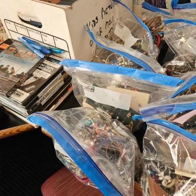 Sale Photo Thumbnail #158