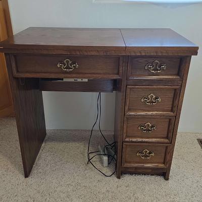Vintage Sewing Table and Sewing Machine