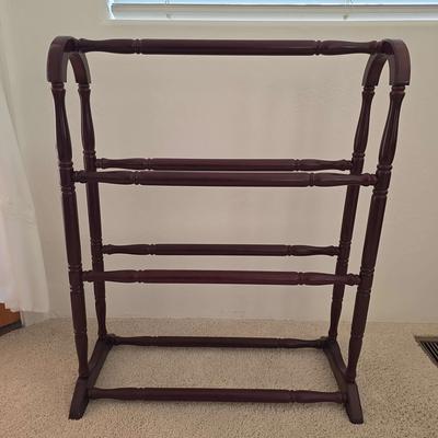 Bombay Company Quilt Rack