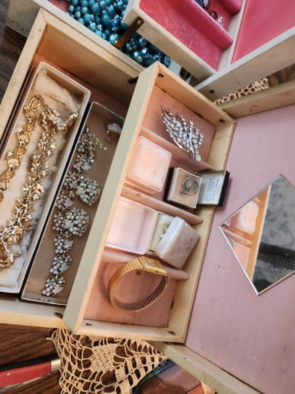 Sale Photo Thumbnail #65