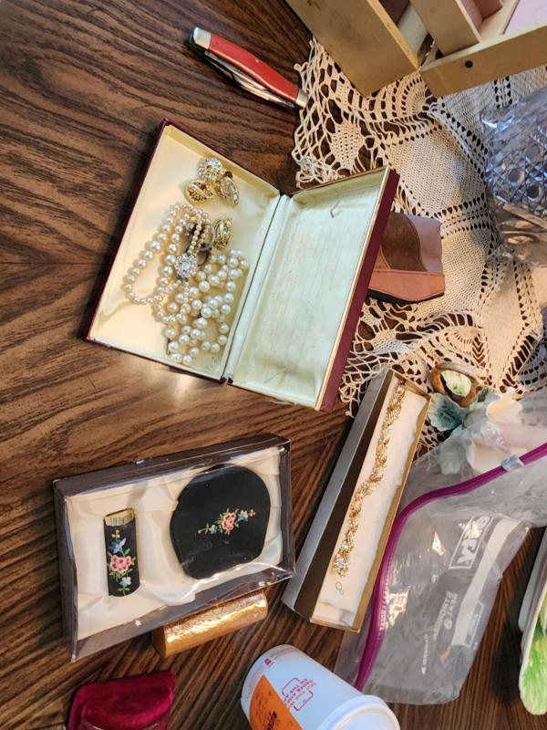 Sale Photo Thumbnail #62