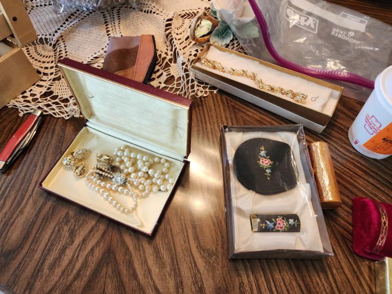 Sale Photo Thumbnail #63