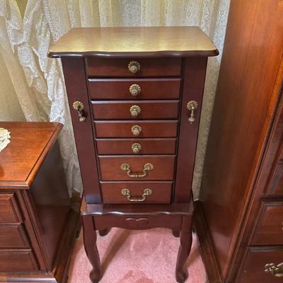 Sale Photo Thumbnail #53