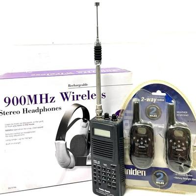"Radio Shack" and "Uniden" Communication Set
