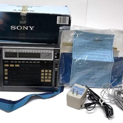 "Sony" ICF-2010 Radio