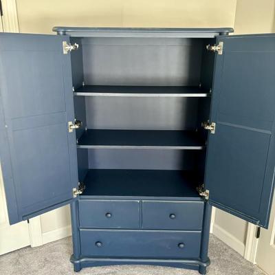 Sale Photo Thumbnail #100