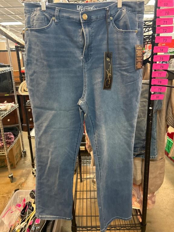 Sale Photo Thumbnail #61