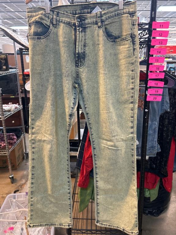 Sale Photo Thumbnail #11