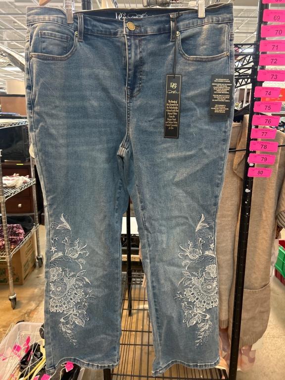 Sale Photo Thumbnail #62