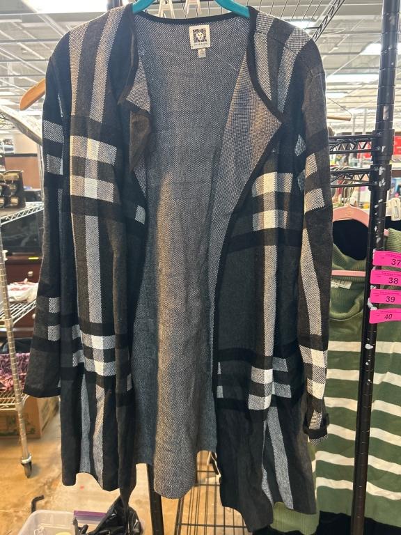 Sale Photo Thumbnail #37