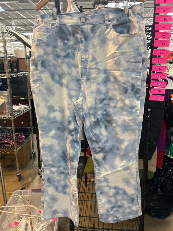 Sale Photo Thumbnail #6