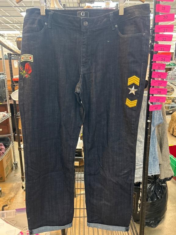 Sale Photo Thumbnail #24