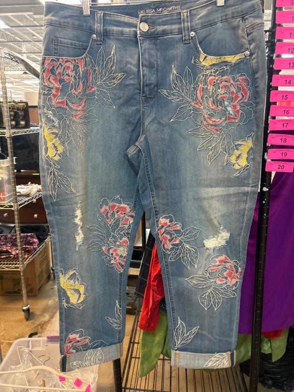 Sale Photo Thumbnail #8