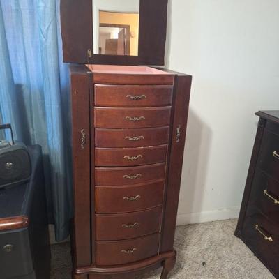 Sale Photo Thumbnail #99