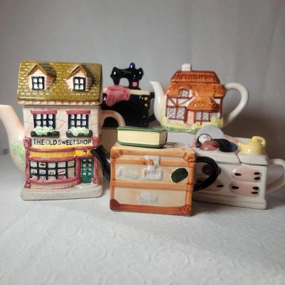 Vintage Collectible Mini Teapots Featuring The Old Sweet Shop