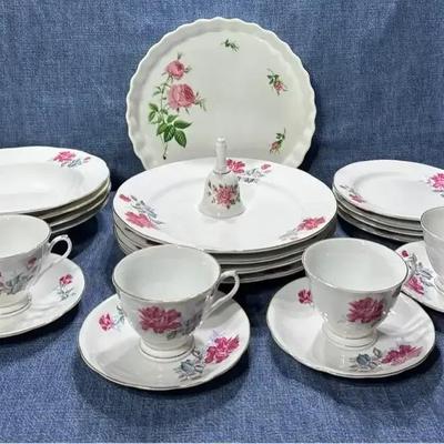 Vintage Nanjing Pagoda Pink Roses China 