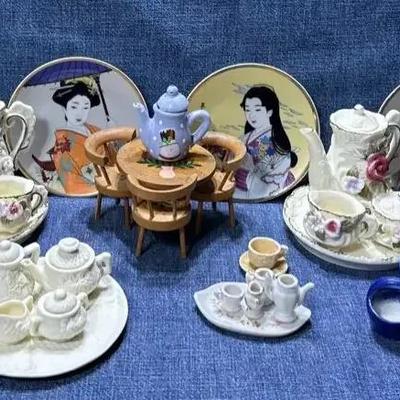 Miniature Tea Sets 
