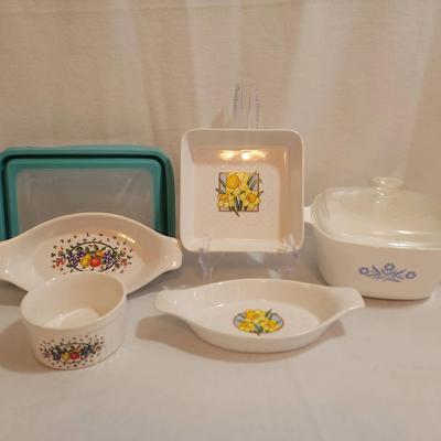 Vintage Kitchen Glass Bakeware Featuring Pyrex 